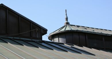 Les différences entre les toitures en zinc et en cuivre